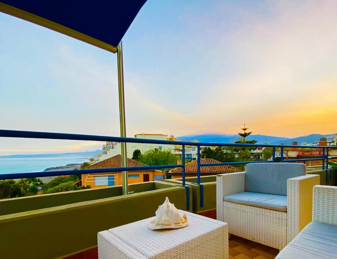 The Dream - Seafront Loft Apartment จีอาร์ดีนี นักซอส ภายนอก รูปภาพ