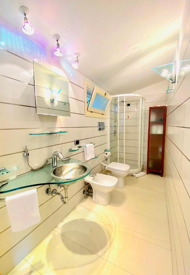 The Dream - Seafront Loft Apartment จีอาร์ดีนี นักซอส ภายนอก รูปภาพ