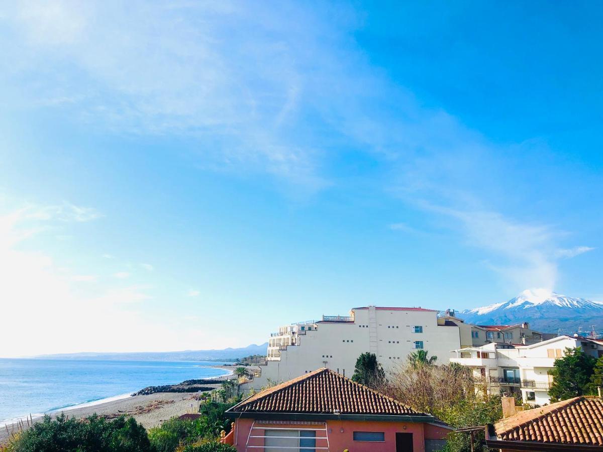 The Dream - Seafront Loft Apartment จีอาร์ดีนี นักซอส ภายนอก รูปภาพ